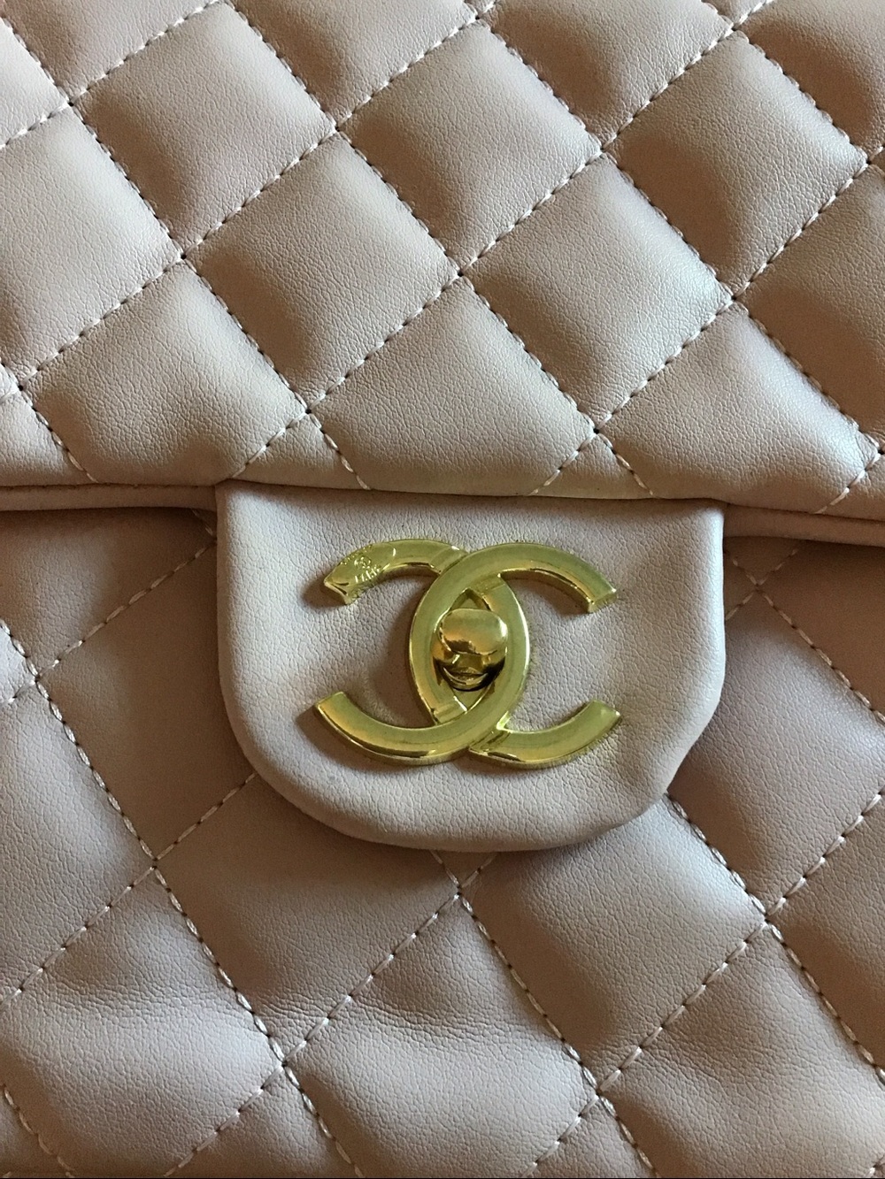 CHANEL pink with gold hardware Quilted Shoulder Bag - Picture 2 of 7